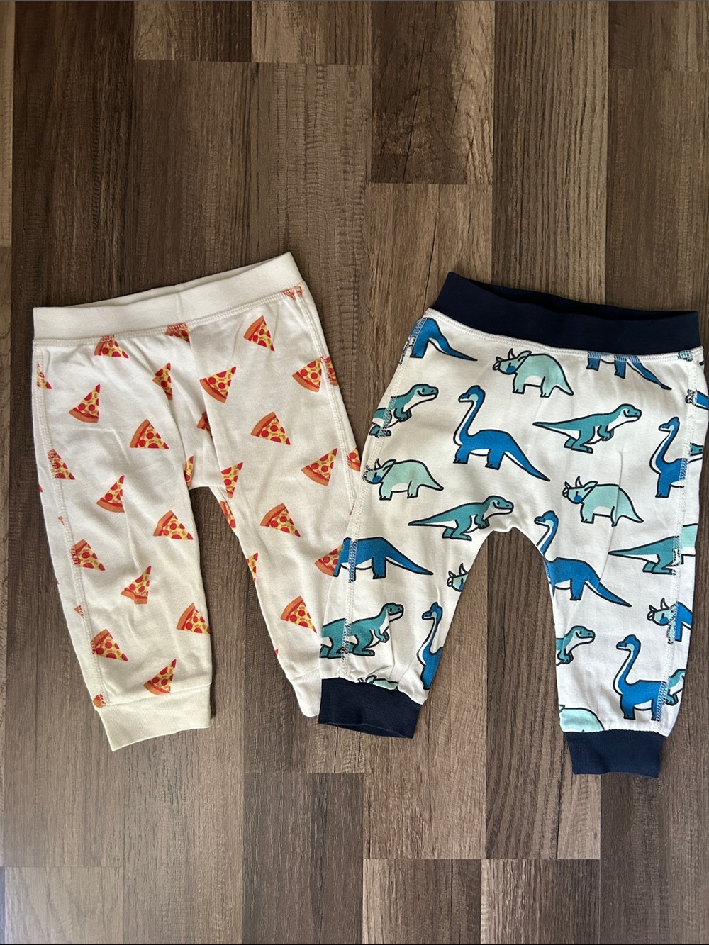 Bundle of Pizza & Dinosaur Print Leggings